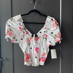 For love and lemons white floral puff sleeve crop top